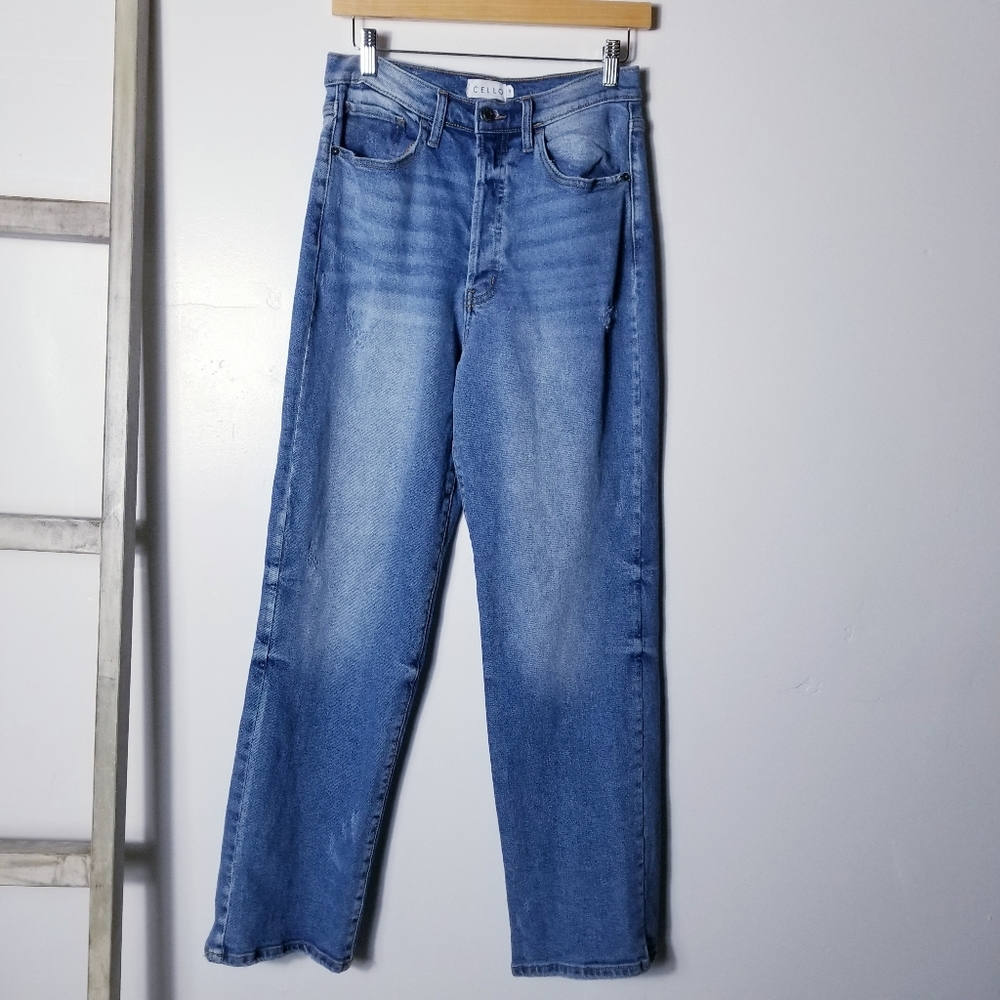 CELLO BUTTON DOWN DISTRESSED HIGH RISE JEANS SIZE 9